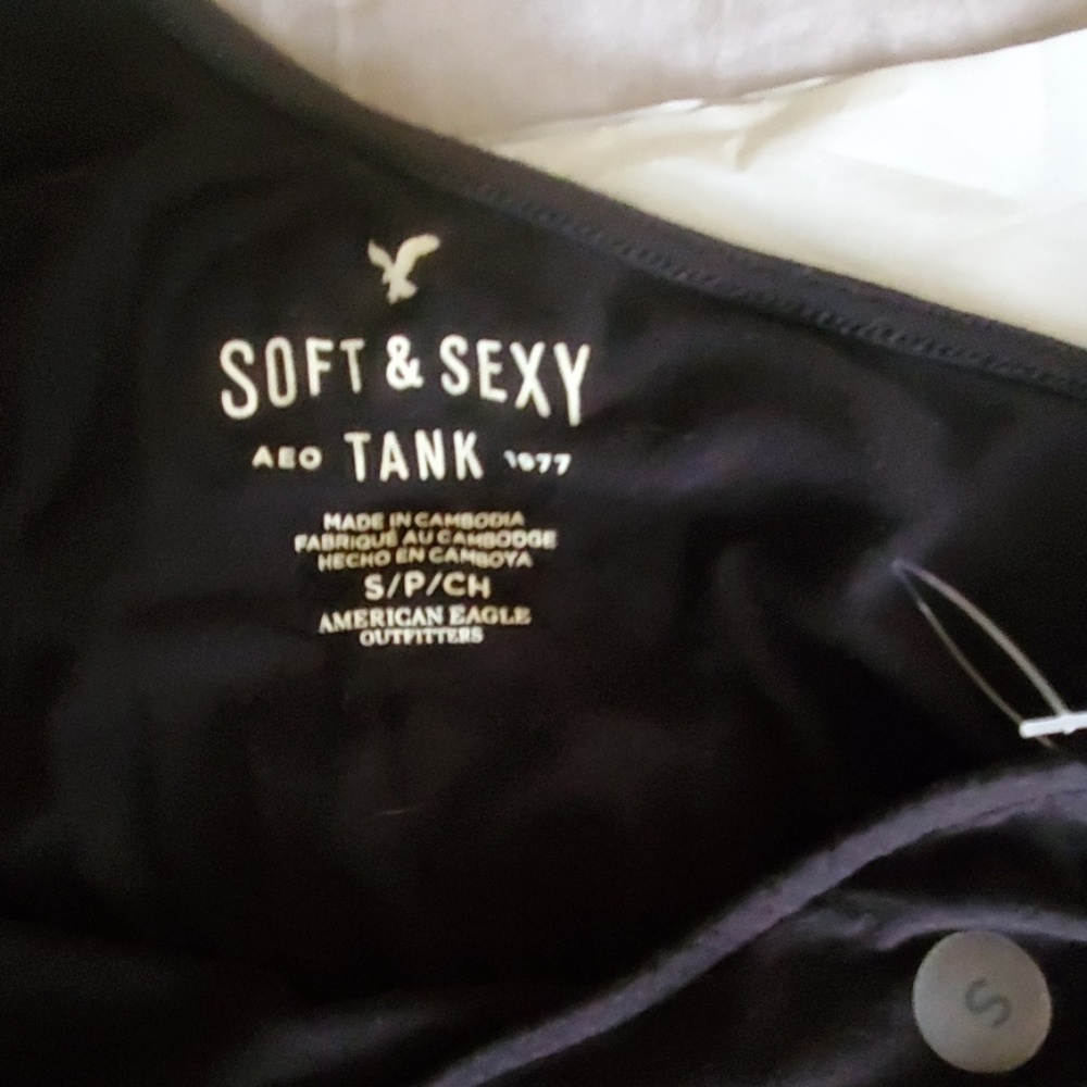 NEW AEO soft and sexy off shoulder. S - Picture 7 of 8